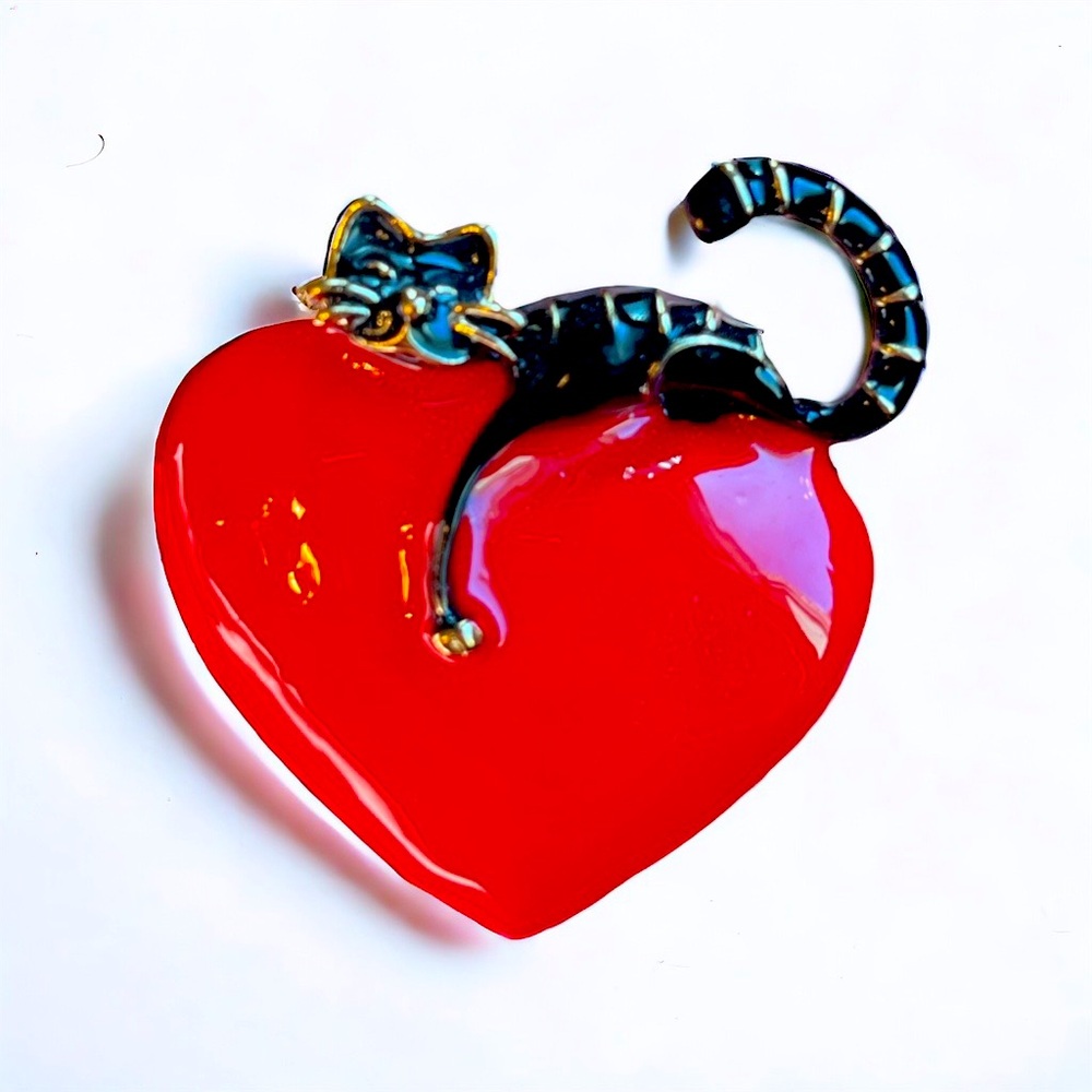 Vintage Black Cat Love Heart Gold Tone Brooch Pin Art Deco